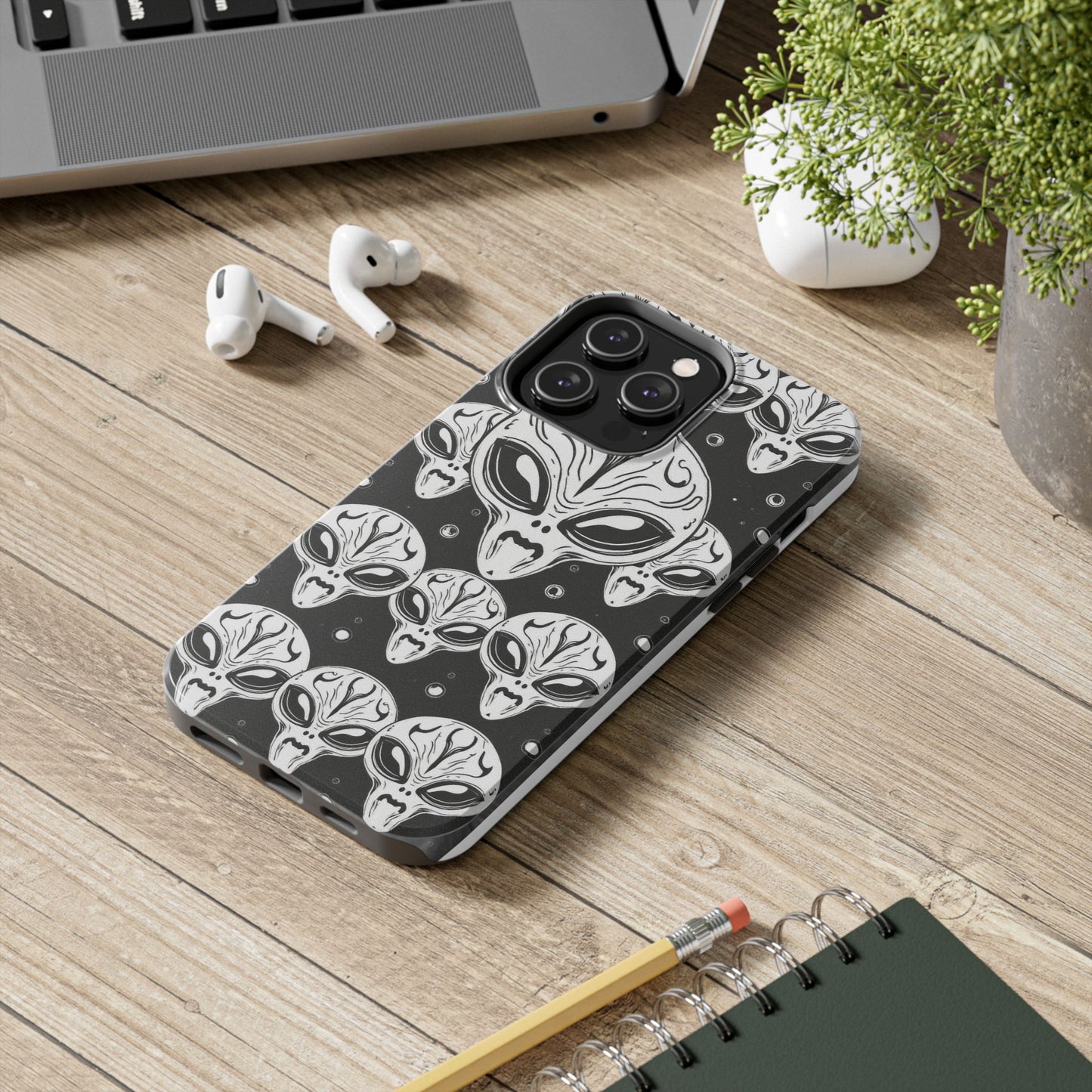Alien Pattern Tough Phone Case - Durable Protection with Out-of-This-World Design